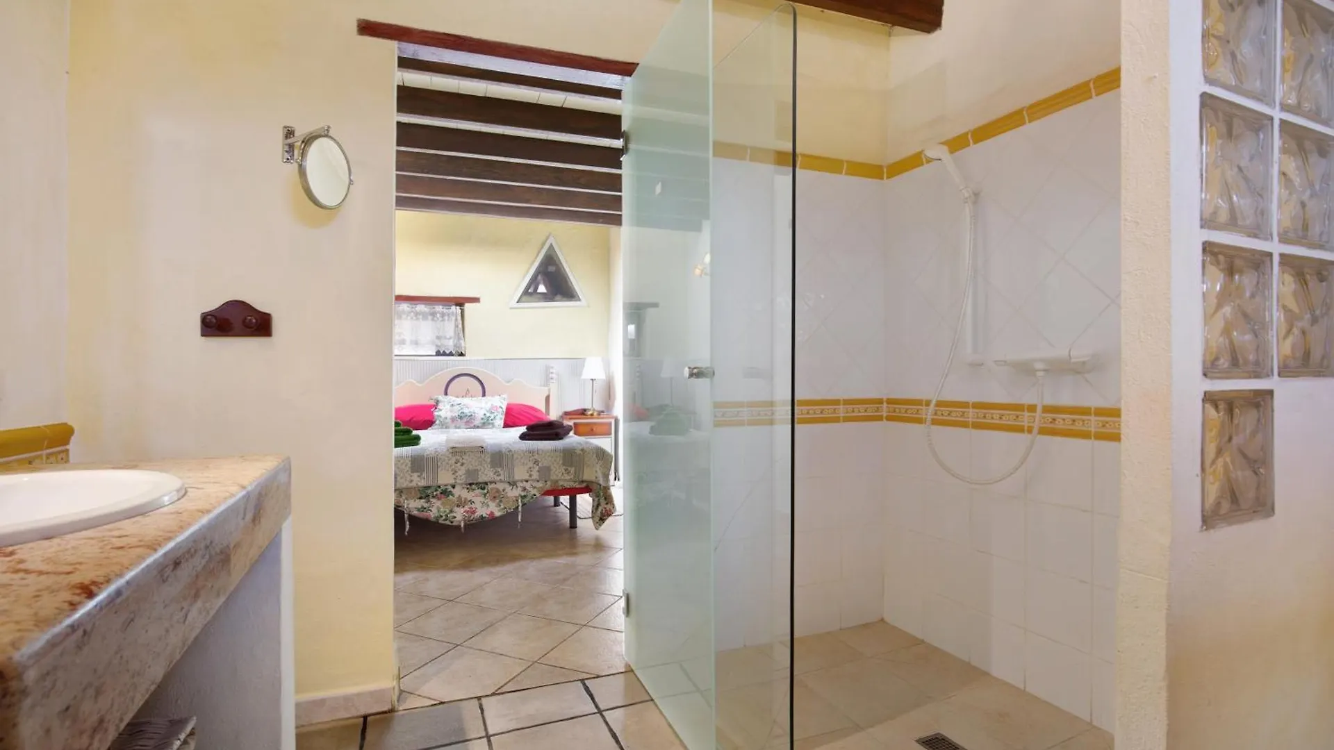 Casa Del Valle Бетанкурия 0*,